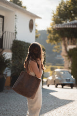 The Tote — Production locale